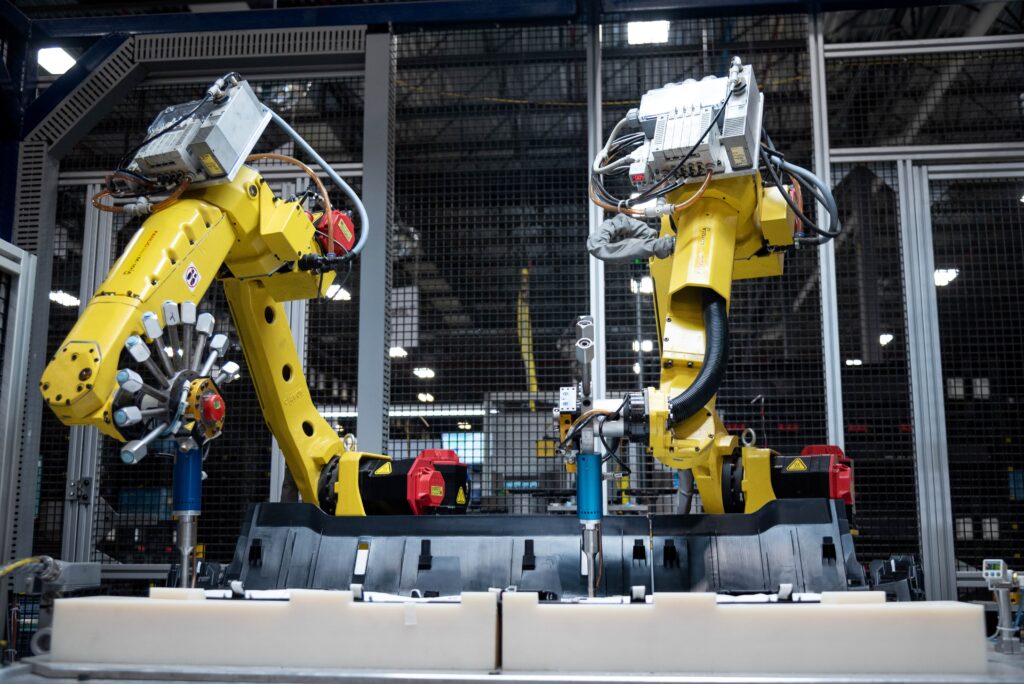 kumi assembly robot